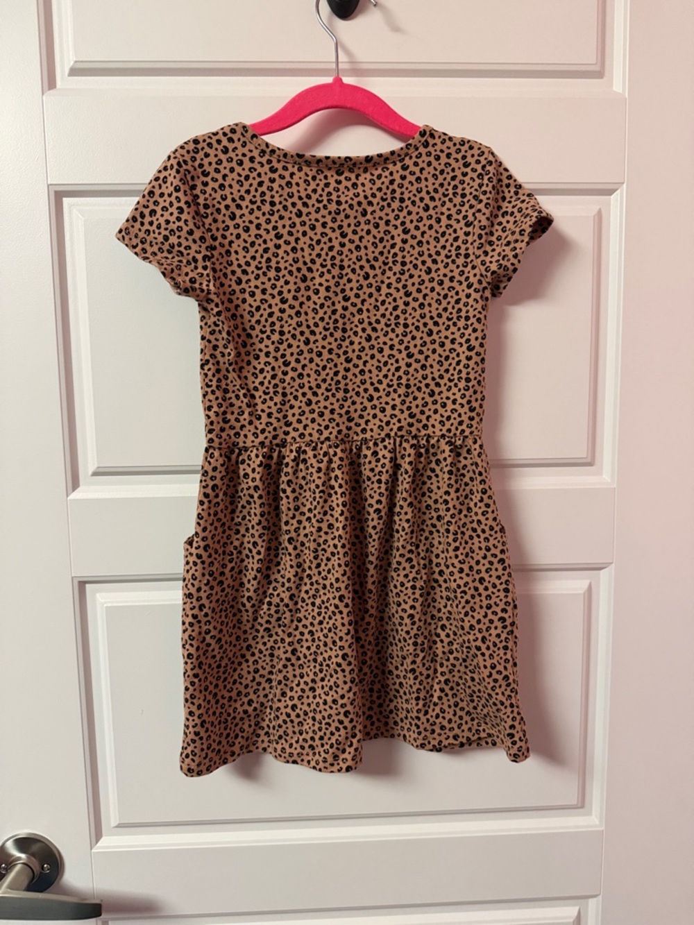 Cat and Jack Girls' Tan Leopard Print Short Sleeve Dress XS(4/5) - Picture 6 of 6